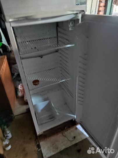 Холодильник бу
