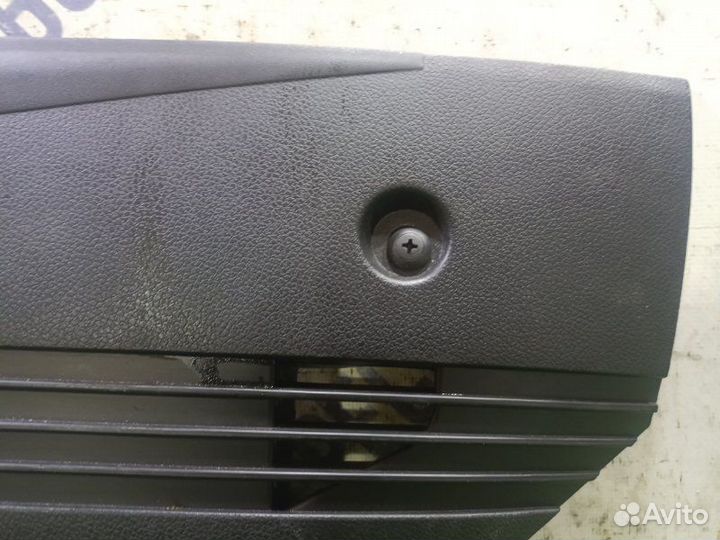 Накладка багажника задняя правая Ford Fusion