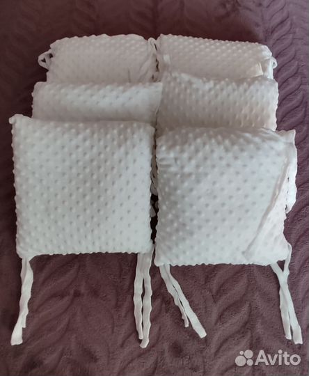 Защитный бортик для детской кроватки