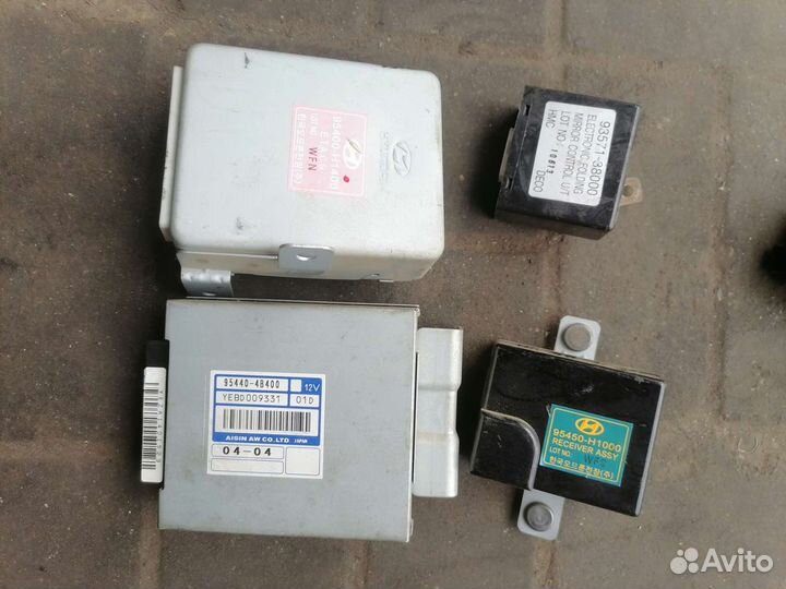 Блоки/реле хендай терракан 2001г 2.5