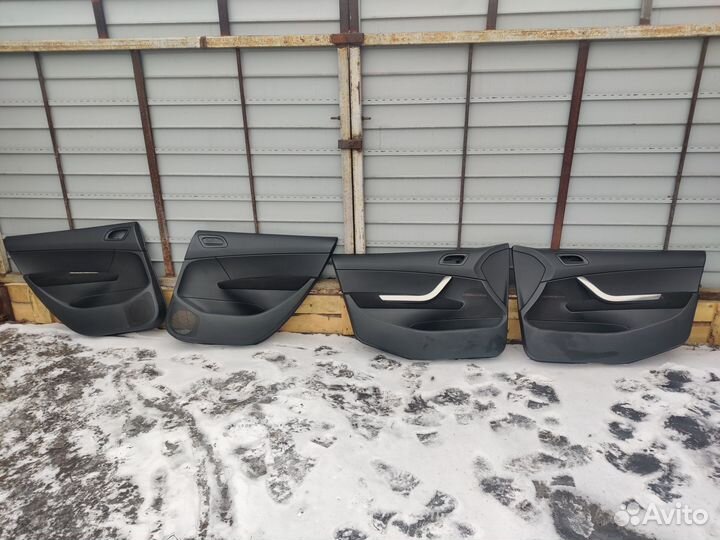 Обшивки дверей - комплект Peugeot 308