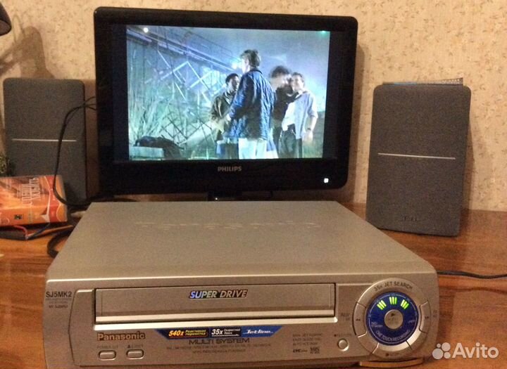 Видеомагнитофон Panasonic