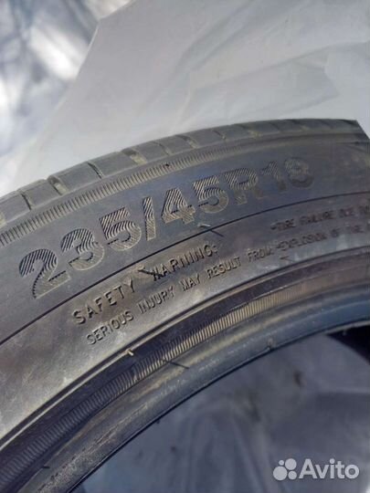 Triangle LL01 235/45 R18