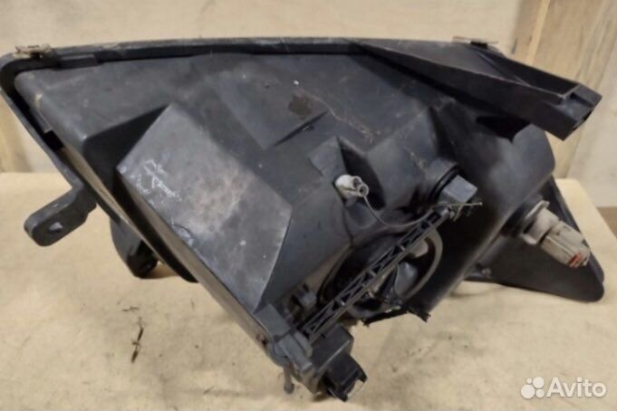 Фара левая европа Dodge Caliber 2006-2012