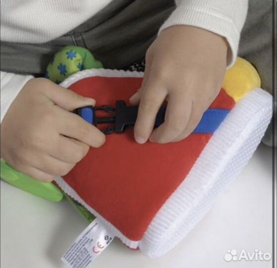 Развивающие игрушки: обучающие башмачки и книжки