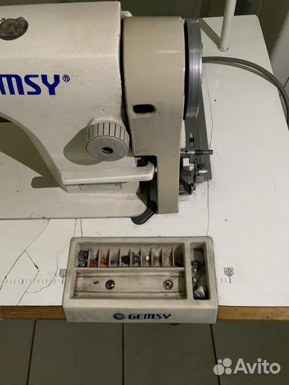 Швейная машинка Gemsy 8900