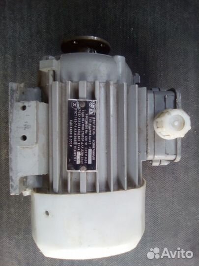 Электродвигатель асинхронный бу