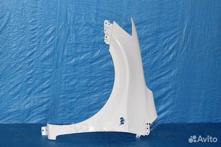 Крыло chevrolet aveo Т300 в цвет кузова