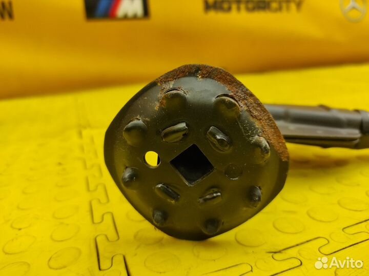 Домкрат Mercedes-Benz W140 M104.994 3.2 1995