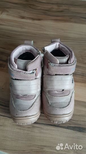 Ботинки весенние для девочки