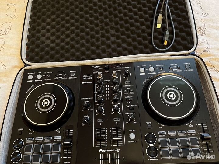 DJ контролер Pioneer DDJ-400