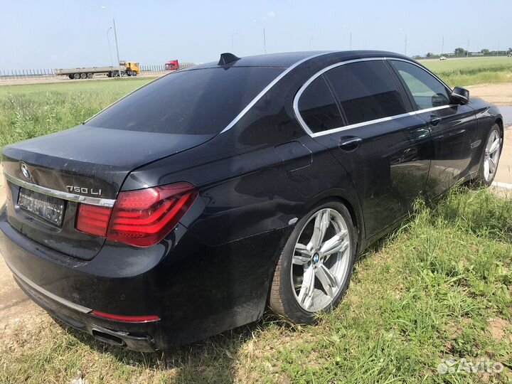 BMW 7 F02 F01 LCI в разборе N63B44B