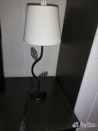 Лампа настольная