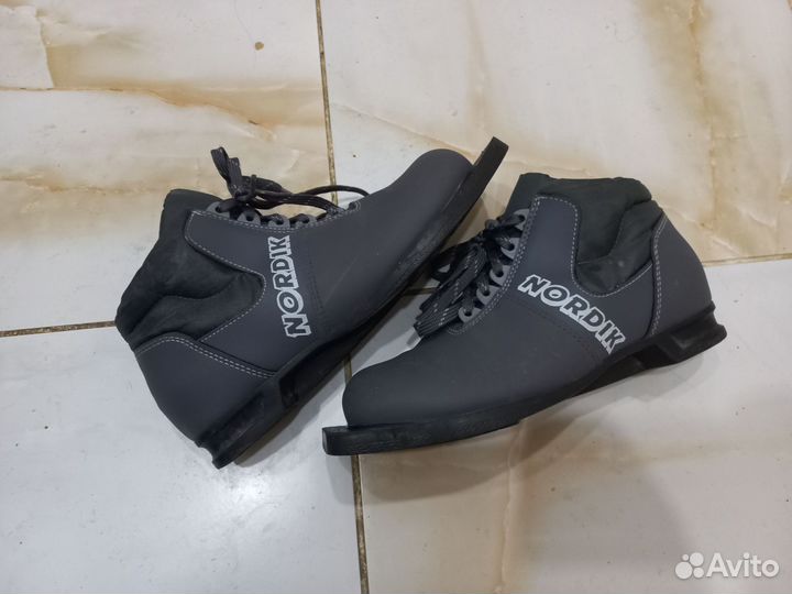 Лыжные ботинки nordik