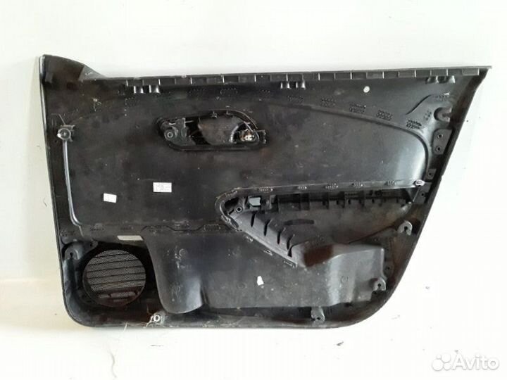 Обшивка двери передняя левая Volkswagen Polo sedan