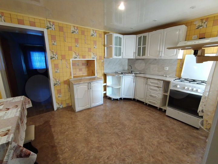 3-к. квартира, 60,7 м², 1/2 эт.