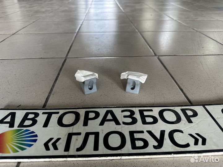 Держатель козырька Kia Ceed Сид