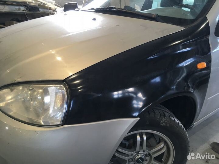 Крыло Калина пластик новое