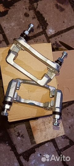 Скоба заднего суппорта Hyundai Solaris, Kio Rio