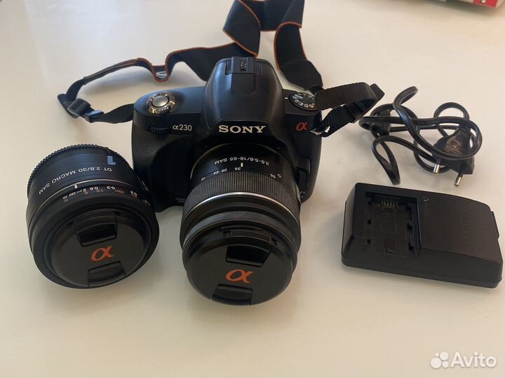 Зеркальный фотоаппарат Sony a230