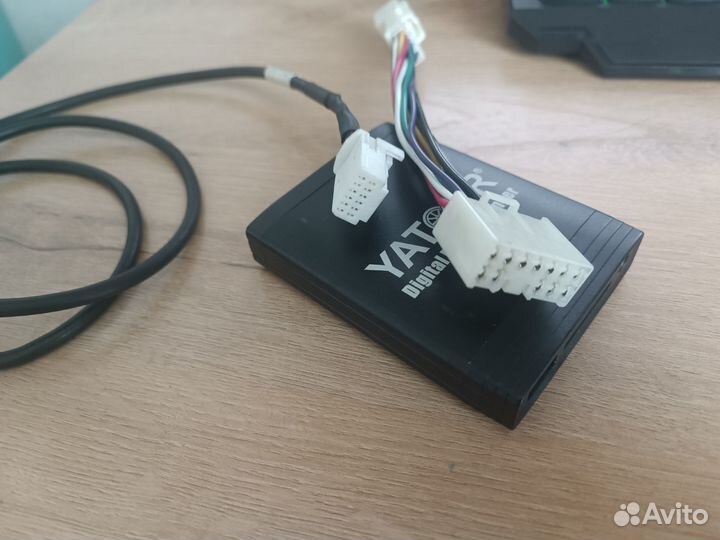 Yatour Автомобильный mp3 чейнджер