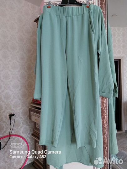 Брючный костюм новый