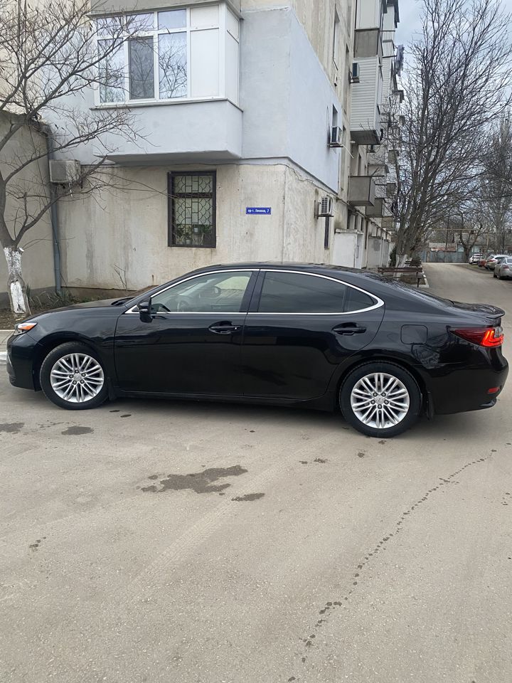 Lexus ES: фото владельца