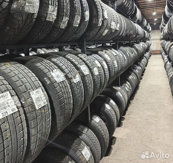 Kumho I'Zen KW31 235/65 R17 Y