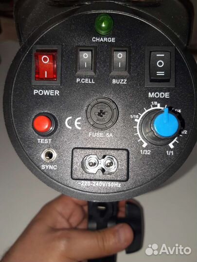 Вспышка студийная FST E-180