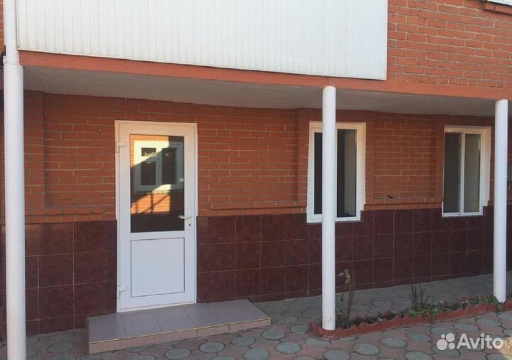 Пластиковые двери