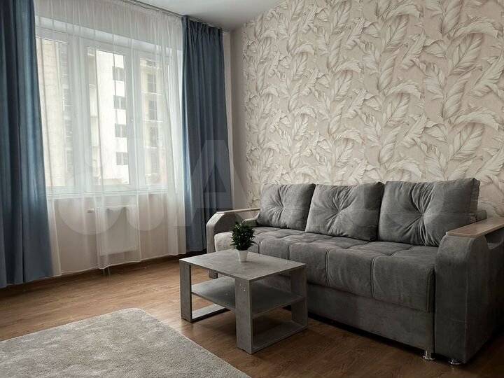 2-к. квартира, 65 м², 2/10 эт.