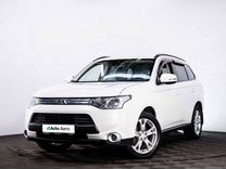 Mitsubishi Outlander 2.4 CVT, 2013, 152 000 км, с пробегом, цена 1 355 000 руб.