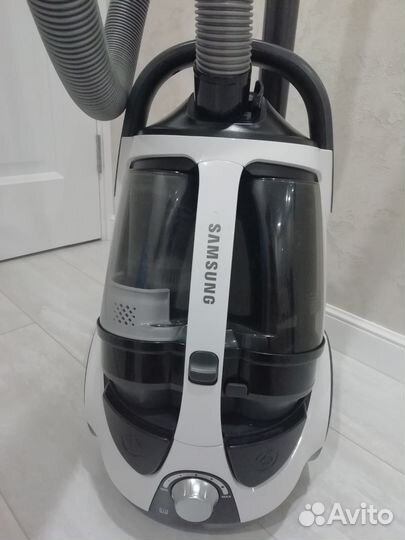 Пылесос Samsung SC8835