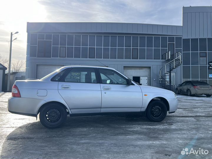 LADA Priora 1.6 МТ, 2013, 200 000 км