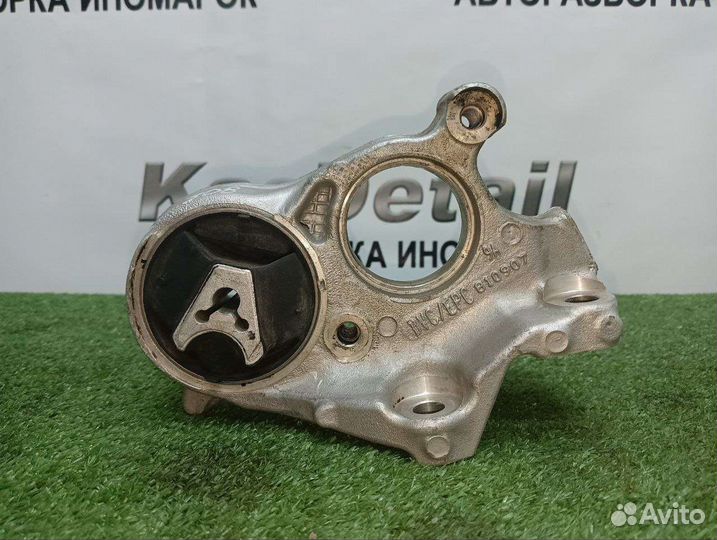 Кронштейн/опора двигателя Peugeot 308 1.6