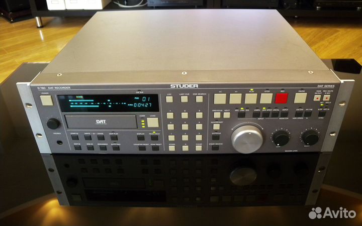 Studer D 780 профессиональный дат-рекордер