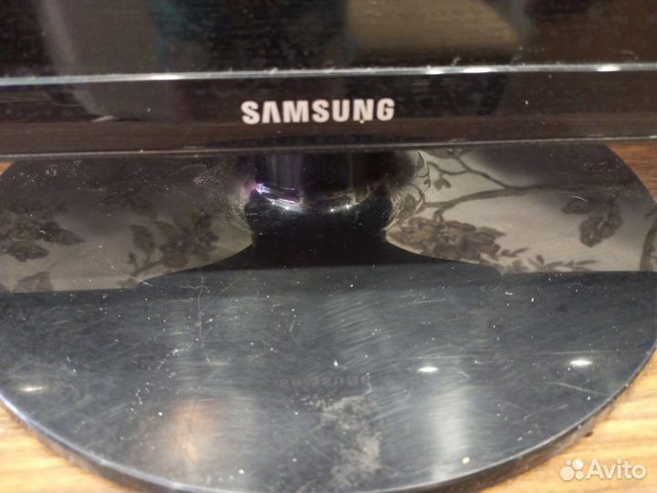 Телевизор Samsung 32 дюйма