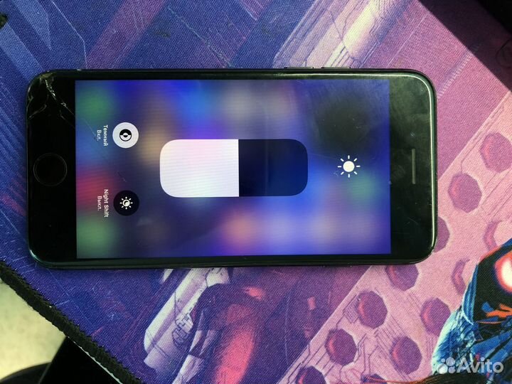 Телефон iPhone 7