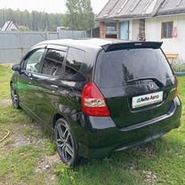 Honda Jazz 1.3 CVT, 2007, 213 413 км, с пробегом, цена 750 000 руб.