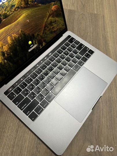 Macbook pro 13 2019 128 touch bar