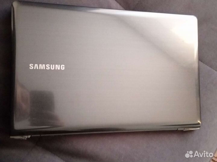 Ноутбук Samsung