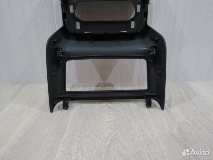 Накладка центральной консоли задняя Audi Q7 4M