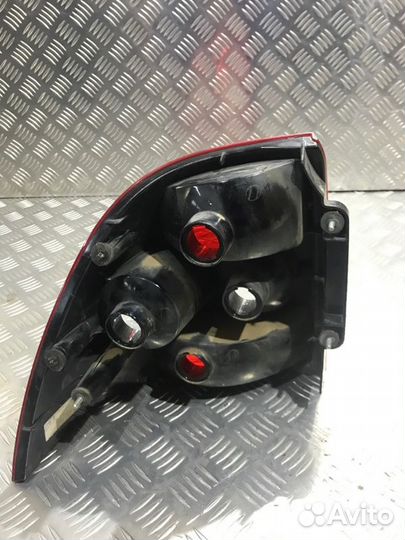 Фонарь задний правый LADA Priora