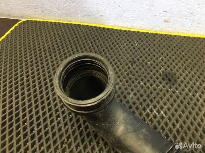 Патрубок воздушного фильтра Renault Duster 2