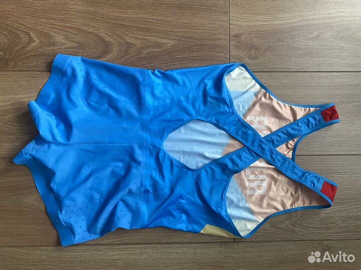 Женский легкоатлетический костюм сборной России