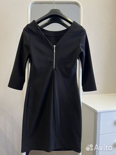 Вечернее черное платье 44