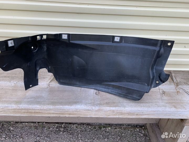 Подкрылок передний правый Audi A4 B9 8W0853888L