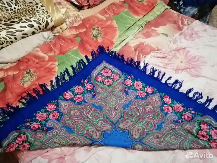 Платок шерстяной синий