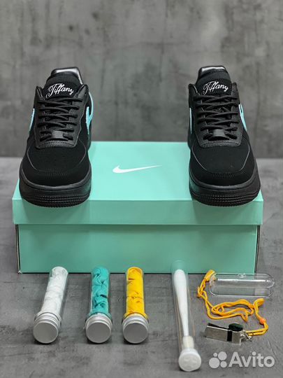 Кроссовки Nike Tiffany