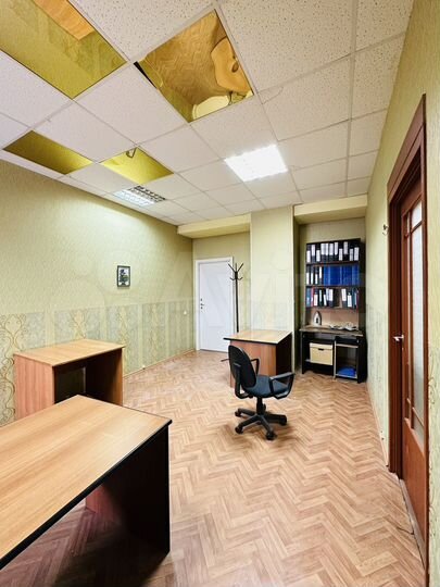 Офис 42м² из двух кабинетов в Олимпе